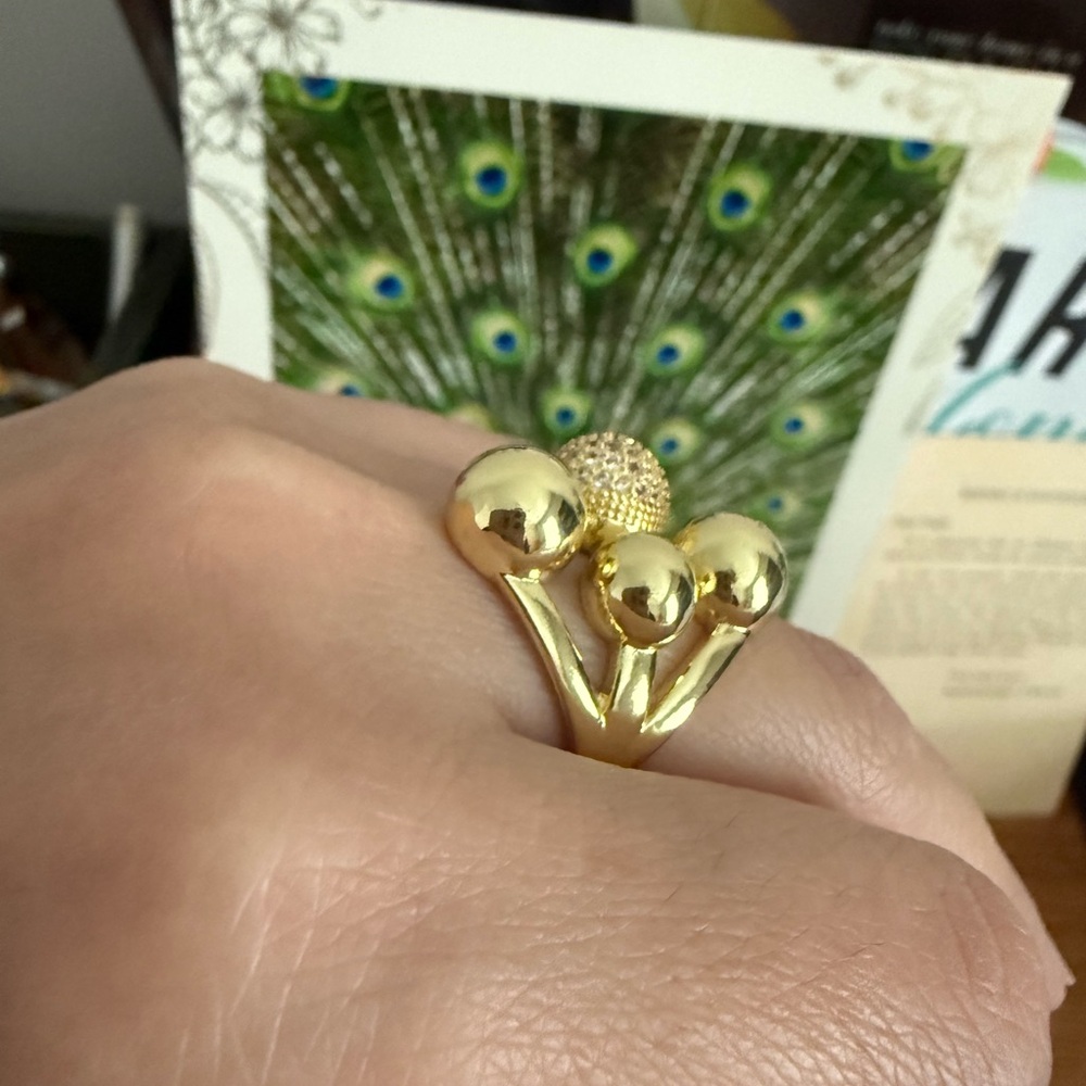 Statement Gold Ring Jewelry - Picture 7 of 16